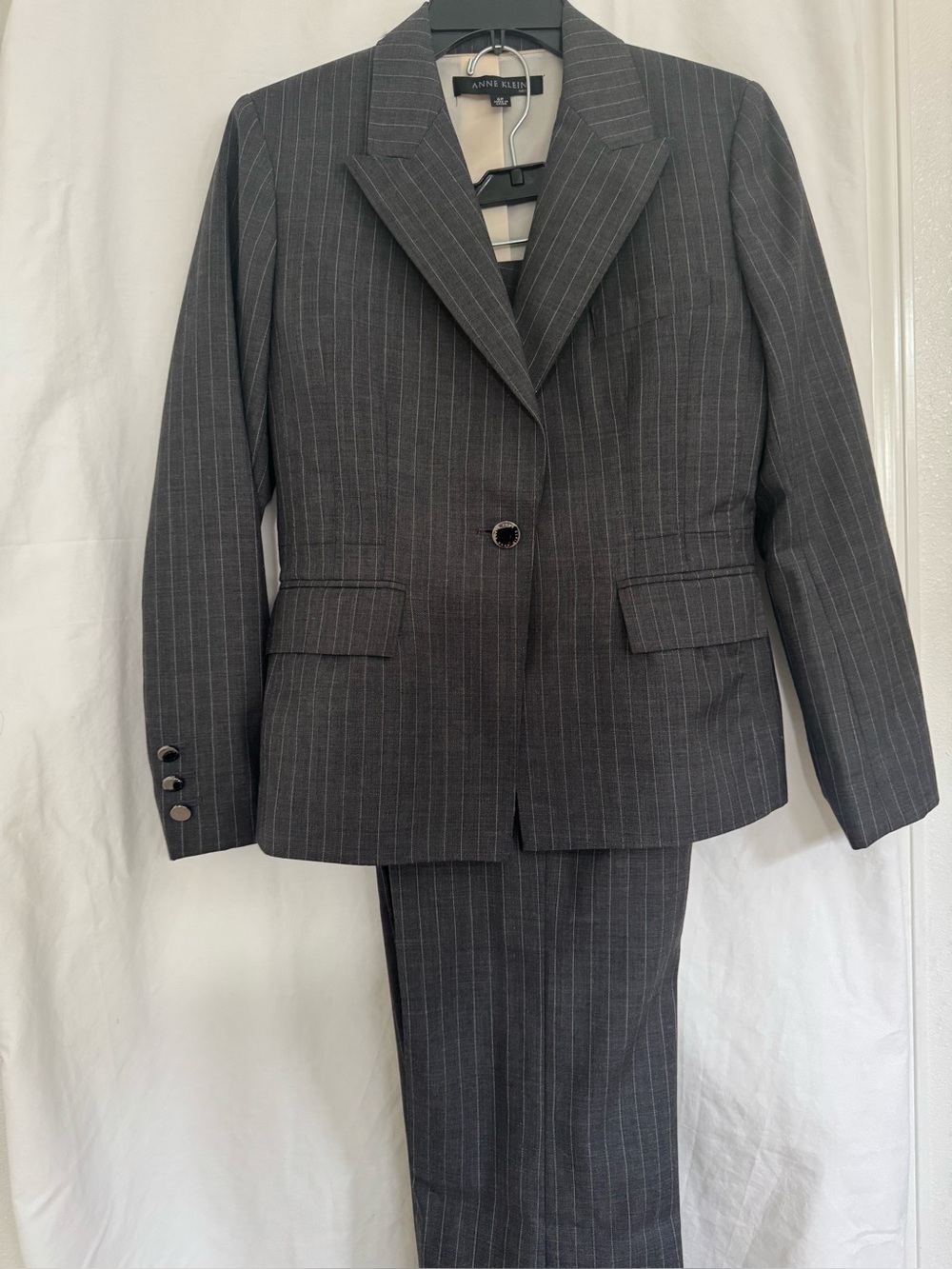 ANNE KLEIN Gray Pinstripe Suit Jacket & Pants